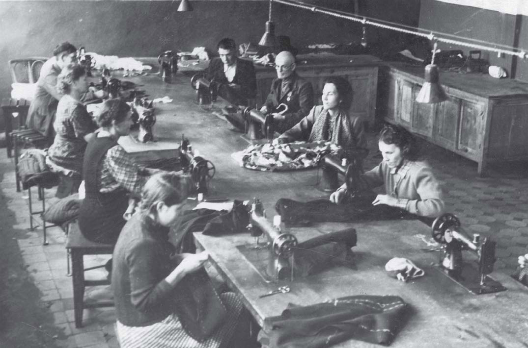 Ателье по пошиву, ремонту одежды и обуви. Днепропетровск, 1944–1949 гг.