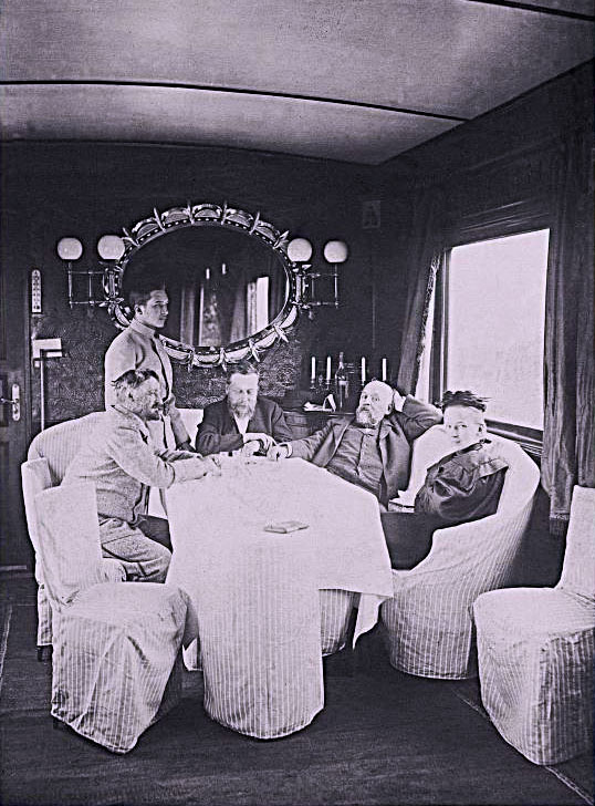 Савва Мамонтов в салон-вагоне. Конец XIX века. 