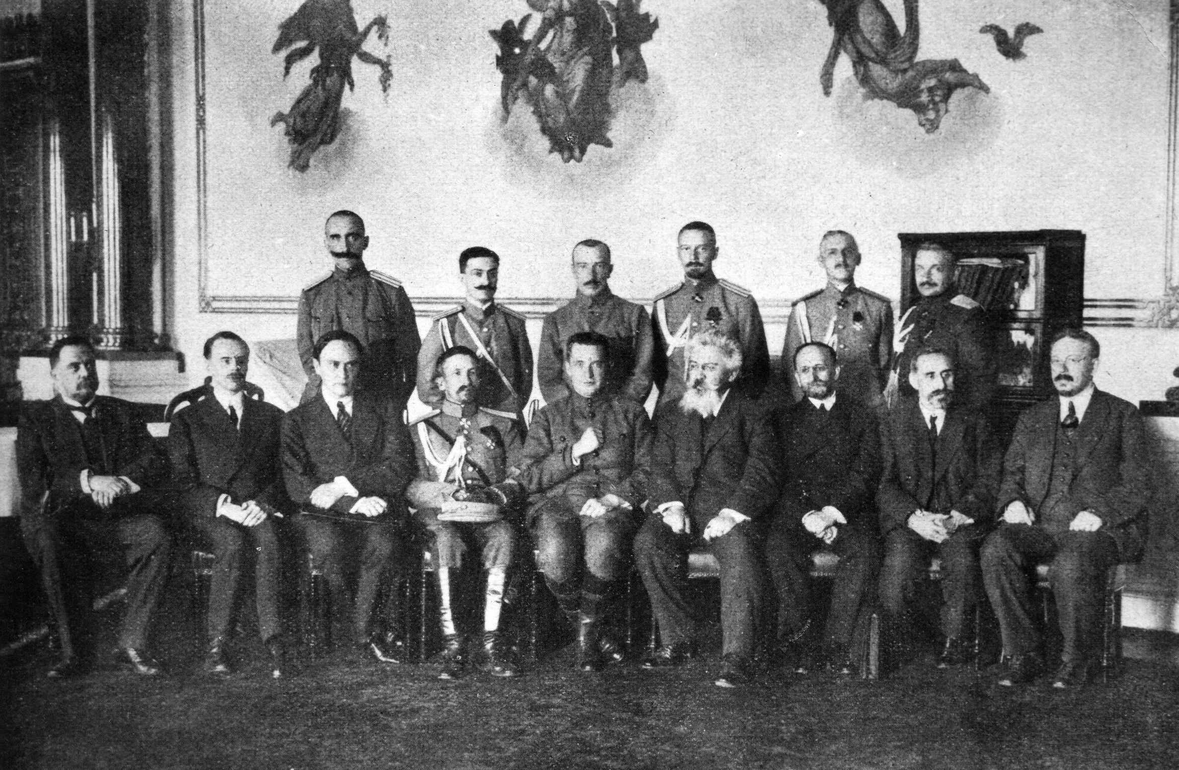 Временное правительство чествует генерала Корнилова. Петроград, 3 августа 1917 г.