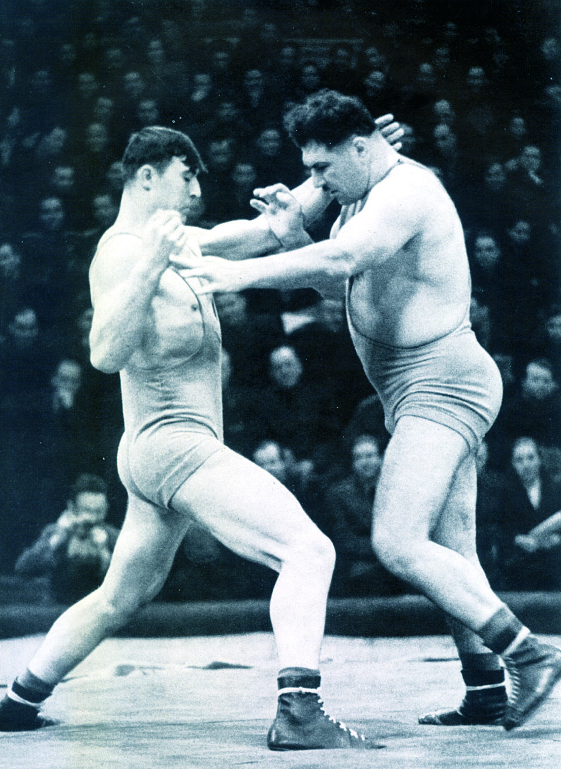 XV Олимпийские игры 1952 г. в Хельсинки. Арсен Мекокишвили. Золото, вольная борьба, мужчины, свыше 87 кг.
