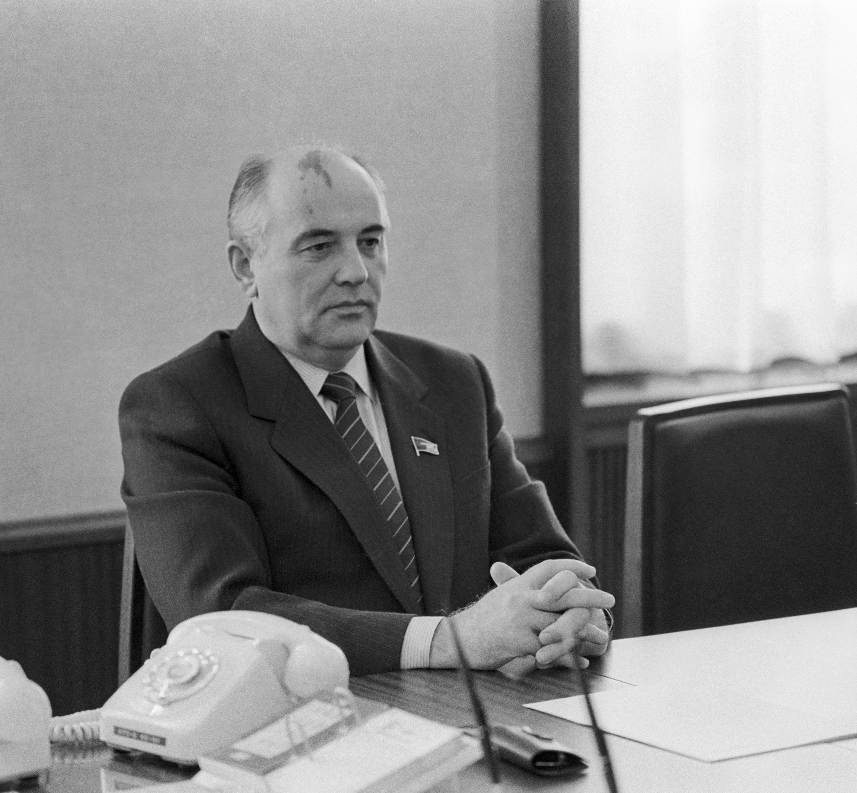 Генеральный секретарь ЦК КПСС Михаил Сергеевич Горбачев. Москва, 1985 г.